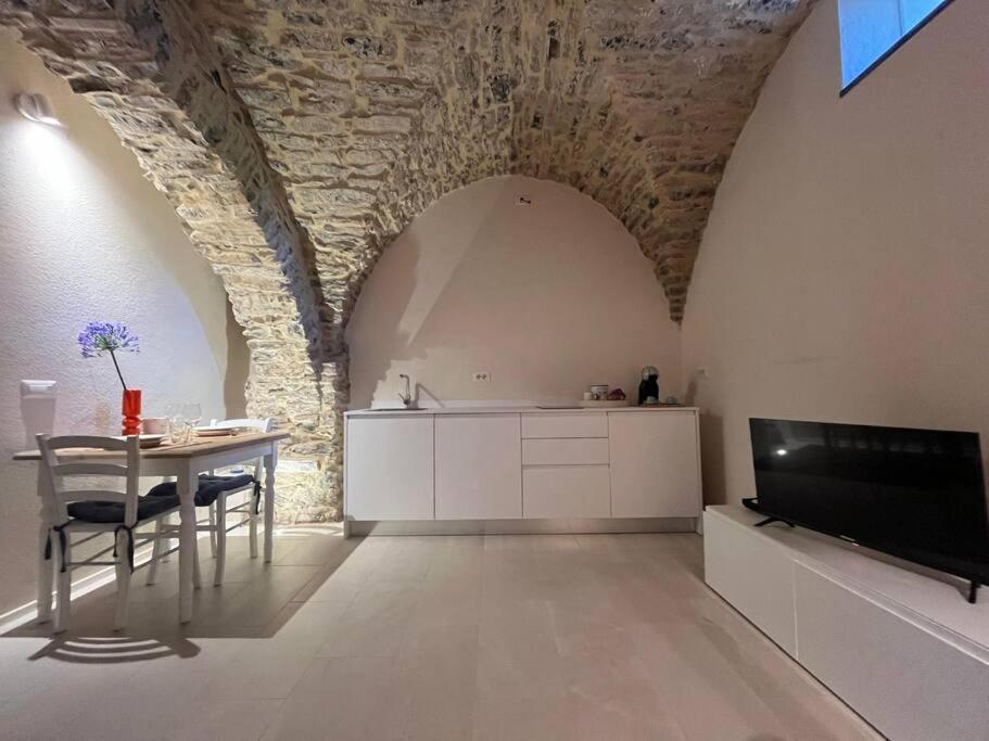 Studio Pietra E Charme Diano San Pietro Экстерьер фото